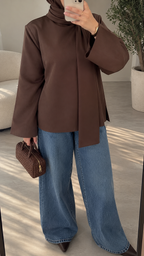 Elegante Bluse mit integriertem Schal – Schokobraun