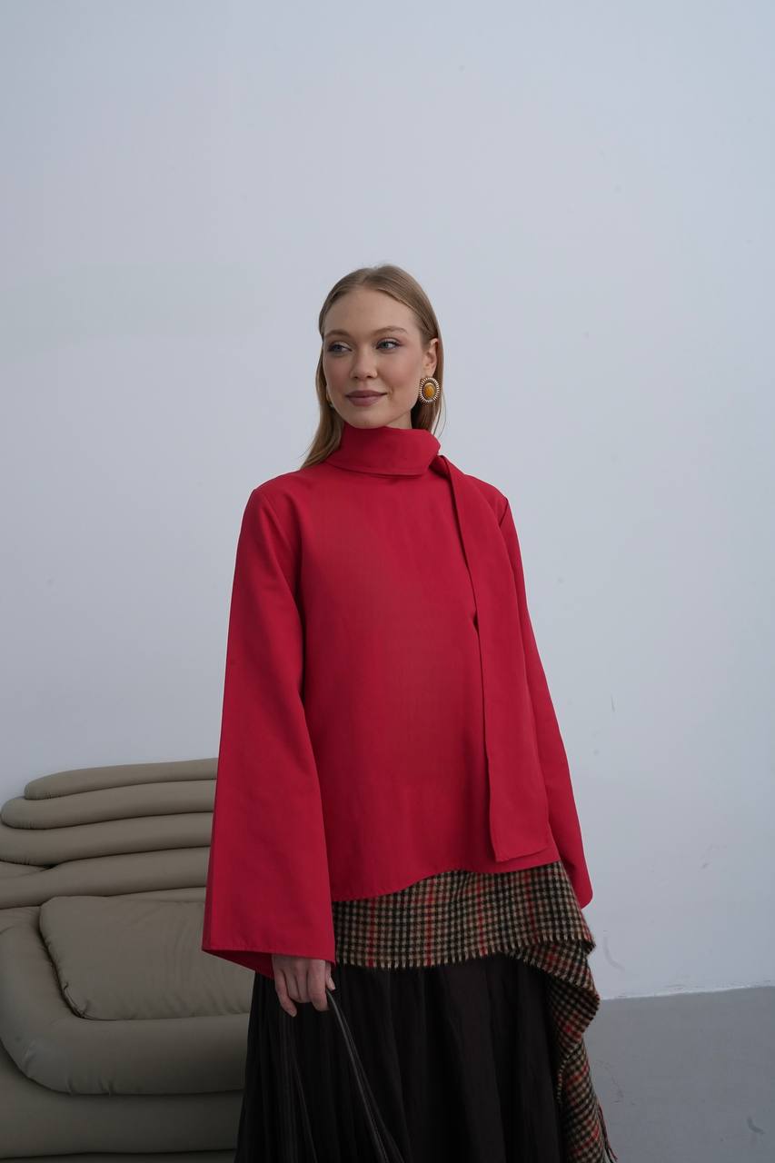 Bluse mit Schaldetail