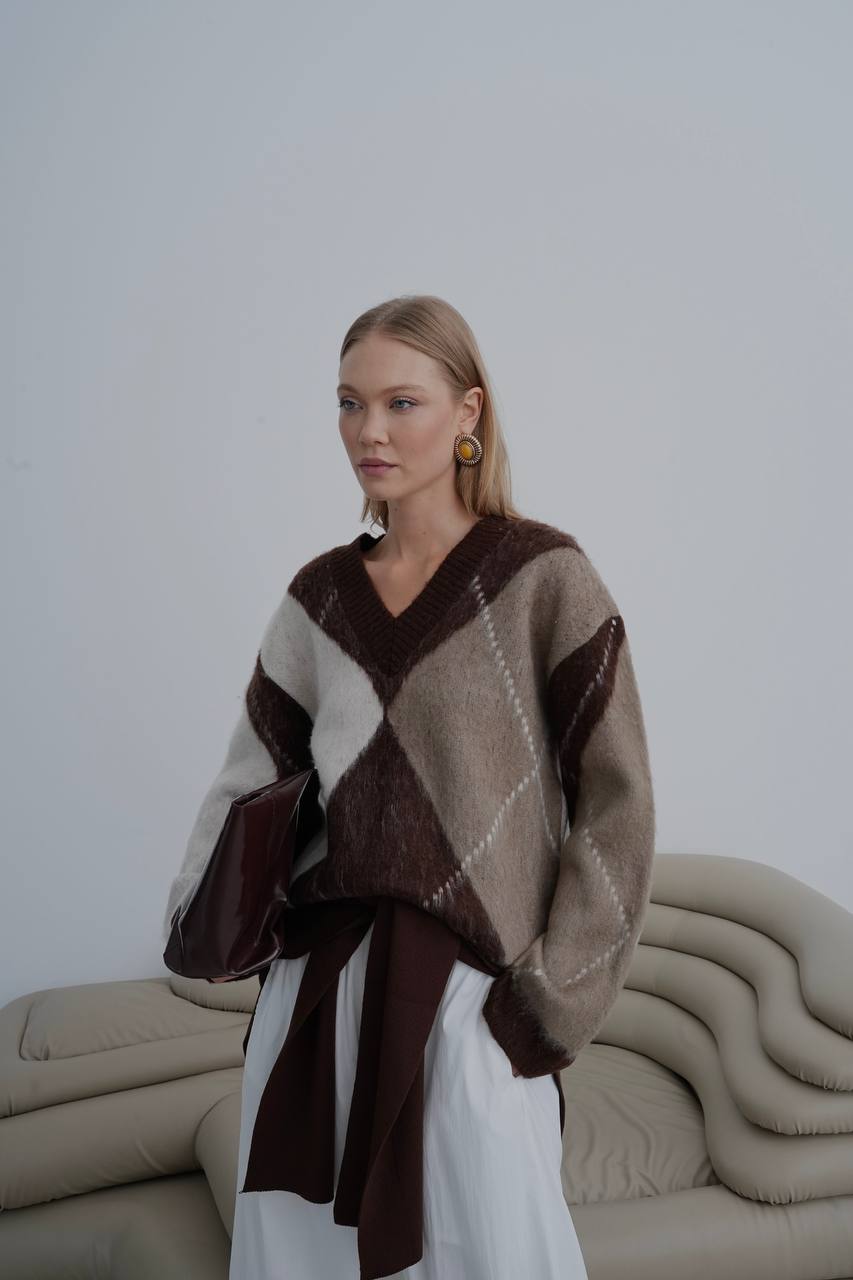 Strickpullover mit Rautenmuster – Braun & Beige
